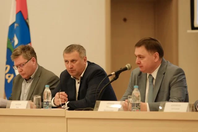 Мэр Иван Носков провел штаб по подготовке к отопительному сезону В Самаре 40% домов провели работы, паспорта готовности поступают в Госжилинспекцию – ведомство с этого года усилит контроль. Иван Николаевич напомнил об изменении требований к УК в части подготовки объектов к отопительному сезону – это и организация, и технические аспекты.