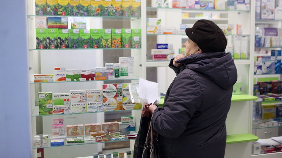 В Ярославской области в 2025 году на льготные лекарства выделено около 2 5 млрд рублей Поддержку получат более 130 тыс жителей Большая часть средств поступает из регионального бюджета Более полумиллиарда рублей направлено на препараты для больных диабетом 823 млн на лечение онкогематологических заболеваний 153 млн для астматиков Фото Пресс служба правительства Ярославской области Еще больше новостей в Telegram канале Ъ Ярославль