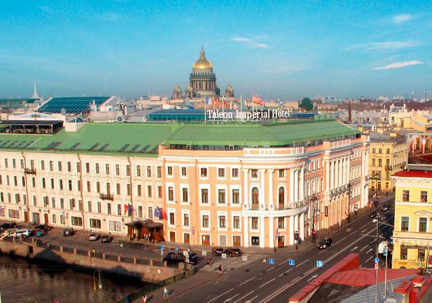 В Петербурге продан отель Талион Империал Российский аукционный дом подвёл итоги торгов по имущественному комплексу отеля Талион принадлежащему обанкротившимся АО Талион и ЗАО Елисеев Палас Отель пишет ДП Заявку на приобретение гостиницы подало ООО Лига Объект продавался посредством публичного предложения минимальная стоимость была определена в 4 05 млрд рублей В протоколе нет данных о цене предложенной Лигой однако согласно конкурсной документации в текущем периоде стоимость составляет 4 41 млрд рублей По этой цене вероятно и будет заключена сделка Гостиница во дворце Елисеевых появилась в 2003 году открытие было приурочено к трехсотлетию Петербурга В отеле размещено 89 номеров кафе и рестораны конференц залы спа с бассейном и т п Общая площадь около 24 тыс м2 Новости Отели ПродажаОтеля ОтелиПетербурга Новости Отелей