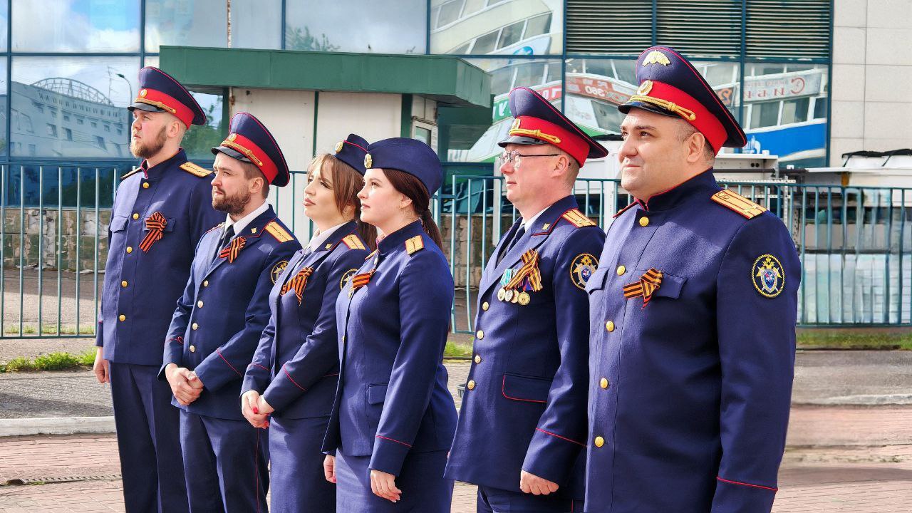 Всероссийским государственным университетом юстиции при поддержке Следственного комитета Российской Федерации проведено мероприятие «Одна страна – одна Победа!» В рамках данного мероприятия на территории Ленинградской области в Ивангороде состоялся митинг-концерт. Эфир и онлайн трансляция началась 9 мая 2025 года в 17:00, для подключения была создана ссылка и QR-код для перехода на страницу трансляции данного мероприятия. В городах Твери и Ржеве при поддержке Правительства Тверской области был организован в прямом эфире просмотр трансляции путем размещения большого экрана. В мероприятии принимали участие сотрудники следственного управления Следственного комитета Российской Федерации по Тверской области и ветераны следствия. Подписаться