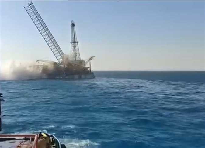 В Суэцком заливе затонула морская буровая установка, в результате чего погибли четыре человека.  Еще 6 считаются пропавшими без вести, сообщает египетская газета Al Masry Al Youm