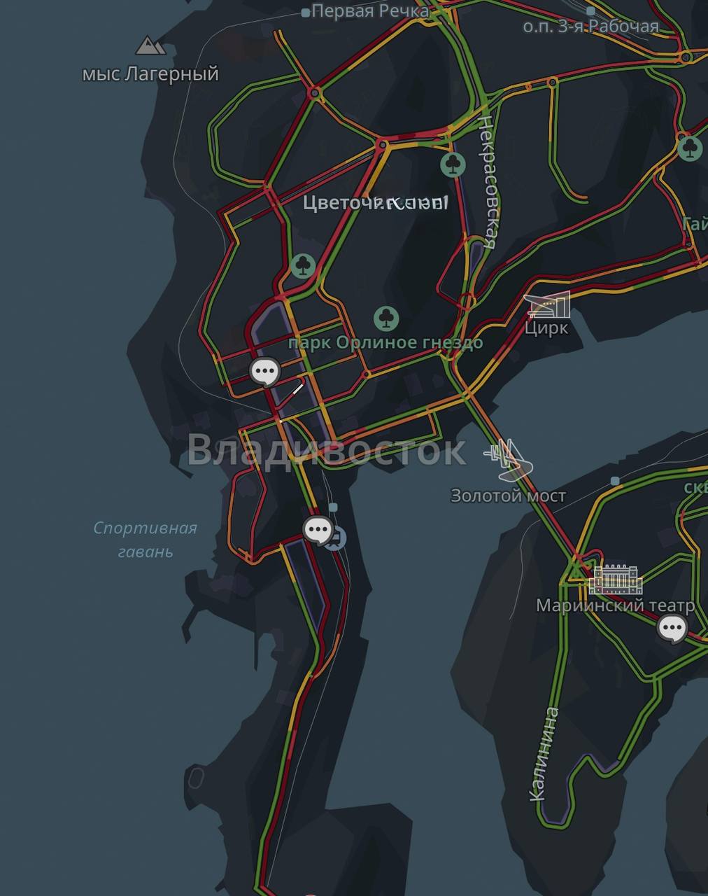 Владивосток прямо сейчас сковала адская пробка — в Центре репетируют Парад Победы, дороги перекрыты Из-за перекрытия дорог в центре Владивостока движение автомобилей остановилось на многих участках. Утром и вечером район Эгершельда всегда страдает от пробок, а сейчас ситуация усугубилась. Скорее всего, многие сотрудники не смогут добраться на работу до обеда. Поэтому не стоит ругать своих работников за опоздание — это обстоятельство вне их контроля. Админу