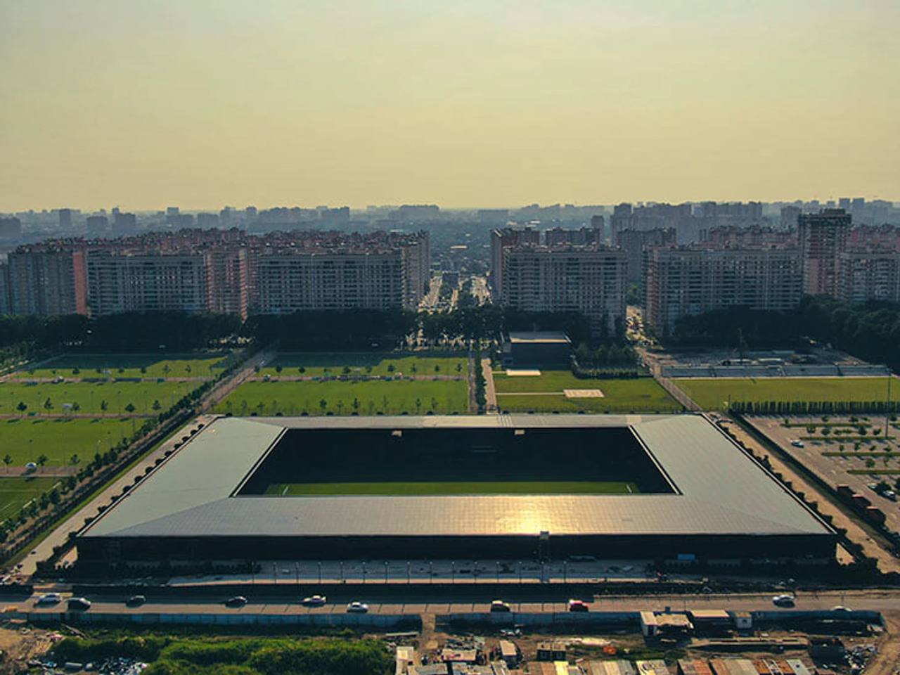 Официально финал Кубка Лиги пройдет в Краснодаре 3 ноября в 19 00 Десятка и СиндЕкат сыграют на Айфон Арене которая вмещает около 7 500 зрителей Об этом сообщили в телеграм канале Лиги match media