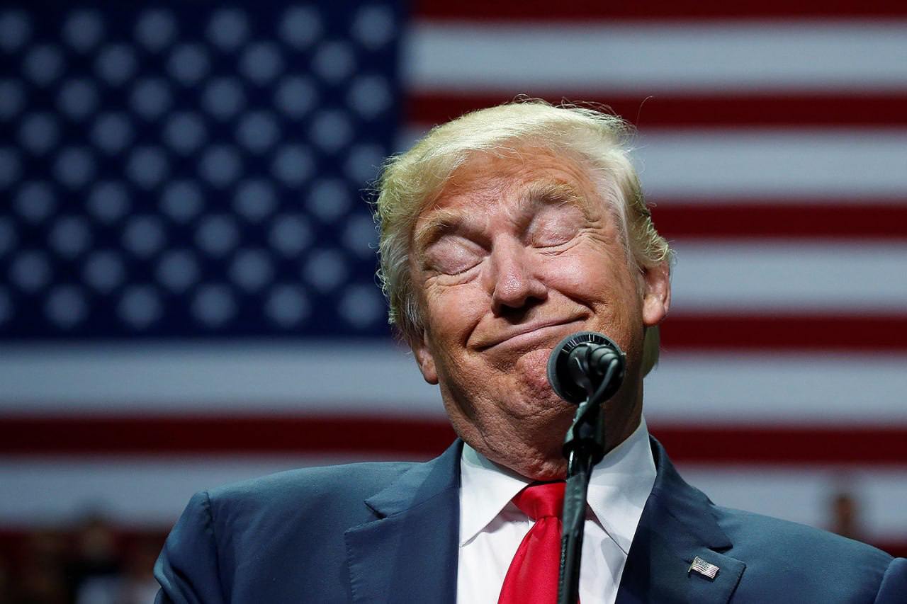 Рейтинг популярности Дональда Трампа среди американцев снизился до 38 Это самое низкое значение за второй срок главы Белого дома Об этом свидетельствуют результаты опроса проведённого совместно Reuters и Ipsos США Подписаться на Pravda ru