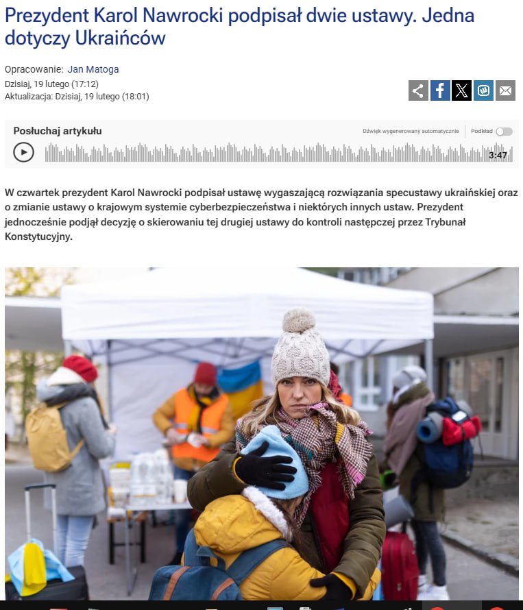 Польша отменяет безусловные привилегии для украинских беженцев сообщает RMF24 Президент Кароль Навроцкий подписал закон который прекращает действие спецрежима помощи украинцам введенного после начала войны Новый закон по его мнению защищает государственные финансы упорядочивает систему и восстанавливает ощущение элементарной справедливости Что меняется 1 Легальное пребывание украинцев продлено до 4 марта 2027 года можно подать документы на новый статус 2 Статус PESEL UKR сохраняется подтверждение будет через электронные сервисы Заявление на получение надо подать в течение 30 дней с момента въезда в Польшу 3 Соцвыплаты и доступ к медицине сокращаются приоритет несовершеннолетним работающим жертвам насилия и уязвимым группам 4 Помощь с жильем и питанием ограничат только наиболее уязвимыми категориями 5 До конца текущего учебного года сохраняется поддержка для школьников После этого заведения вернутся к обычным правилам Сайт Страна X Twitter Прислать новость фото видео Реклама на канале Помощь