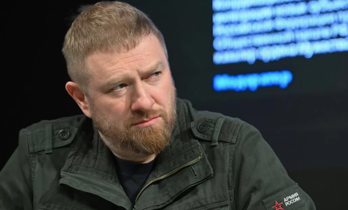 Единая Россия приостановила членство депутата Малькевича из за уголовного дела Об этом журналистам сообщил спикер городского парламента и лидер региональной Единой России Александр Бельский Партия приостановит его членство до выяснения всех обстоятельств в материалах дела заявил Бельский Ранее Александр Малькевич стал фигурантом дела о растрате денег на телеканале Санкт Петербург которым он руководил до избрания в ЗакС С января 2021 года по сентябрь 2023 года он был генеральным директором АО Городское агентство по телевидению и радиовещанию учредитель телеканала Санкт Петербург Фото Екатерина Чеснокова РИА Новости Читать РБК Петербург