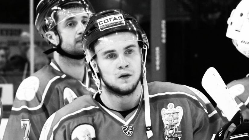 Скоропостижно скончался экс игрок уфимского Салавата Юлаева Артем Федоров Экс хоккеисту уфимского клуба было 32 года Он выступал за уфимскую команду с 2017 по 2018 год Выражаем соболезнования родным и близким покойного