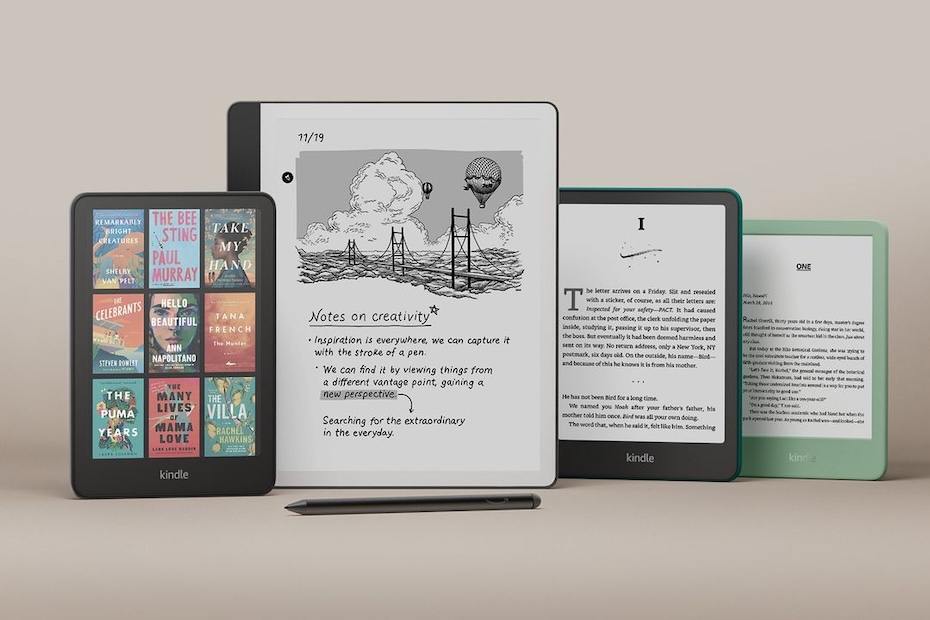 Вышел первый в истории цветной Kindle. Сколько стоит?  Компания Amazon анонсировала обновленный модельный ряд своих электронных книг, в том числе одну «революционную». Обновились все четыре модели ридеров — базовый Kindle 12, популярный Kindle Paperwhite, премиальный Kindle Scribe и самая заметная новинка Kindle Colorsoft Signature Edition. В прошлый раз книги обновлялись в 2021-2022 годах.