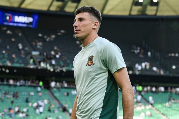 Вратари Станислав Агкацев и полузащитник Александр Черников из Краснодара вызваны в сборную России для участия в ноябрьских товарищеских матчах Игроки присоединятся к команде после матча Краснодара в Калининграде В рамках сбора сборная сыграет два матча 12 ноября с Перу в Санкт Петербурге и 15 ноября с Чили в Сочи Кубанские Новости Мы в MAX