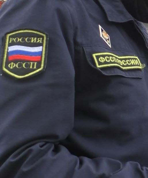 У 10 орловских водителей - должников по алиментам судебные приставы арестовали автомобили.   В Орловской области прошли рейды, благодаря которым удалось взыскать более 16,5 миллионов рублей в пользу детей.   Об этом рассказали в службе судебных приставов. Ее сотрудники провели беседы с должниками, выясняли причины неуплаты и объясняли последствия уклонения от алиментов.  Было составлено 37 актов описи и ареста имущества.   Девятерым «забывчивым» родителям запретили управлять транспортными средствами, а 63 неплательщикам ограничили выезд за границу.  В УФССП напомнили, что за неуплату алиментов предусмотрена административная и даже уголовная ответственность. При этом наказание не освобождает от обязанности выплачивать деньги на содержание детей и не "обнуляет" долг.