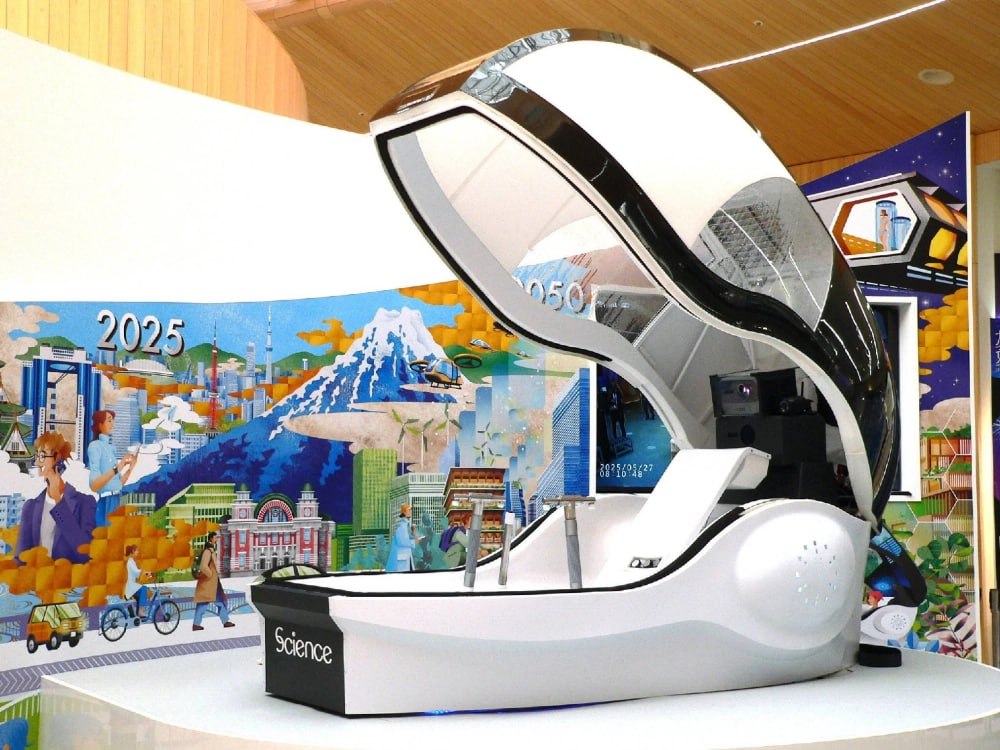 Японцы изобрели стиральную машину для людей Новость для тех у кого под вечер не остается сил ни на что теперь вам достаточно будет лечь в капсулу закрыть крышку и отмокать в специальной стиралке для людей По словам разработчиков этой чудо машины устройство моет тело и душу и параллельно следит за пульсом и состоянием организма Изобретение стало хитом на Expo в Осаке где к нему выстраивались очереди Наконец то можно легально валяться пока за тебя делают всю грязную работу   Подпишитесь на Абзац TG VK Дзен MAX Rutube