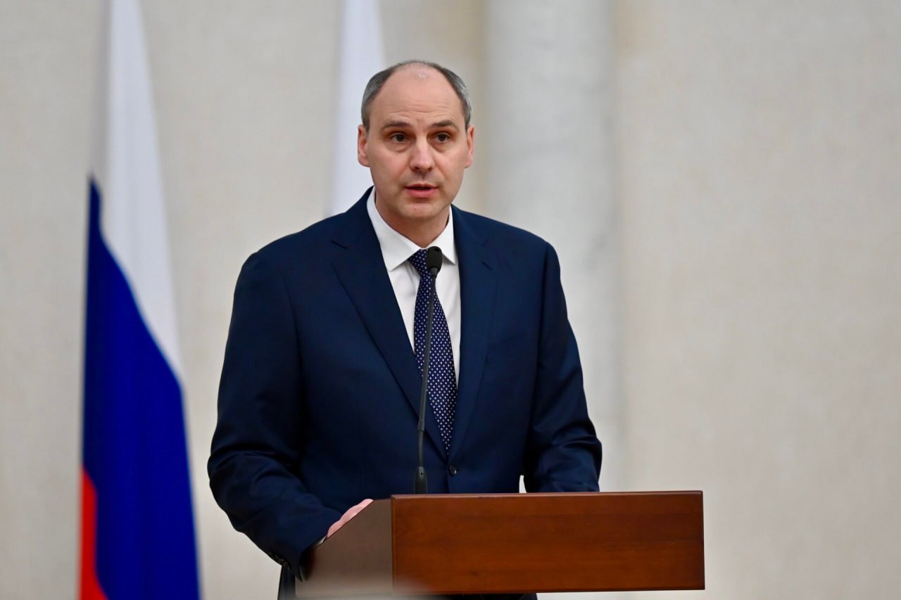 Руководитель Свердловской области Денис Паслер со страниц «Областной газеты» поздравил уральцев с Днем российского предпринимательства Денис Паслер подчеркнул, что в Свердловской области уделяется большое внимание поддержке деловой инициативы. Публикуем обращение главы региона полностью. Полина Зиновьева, «Областная газета» Подписаться на «ОГ» Прислать новость Поддержать канал