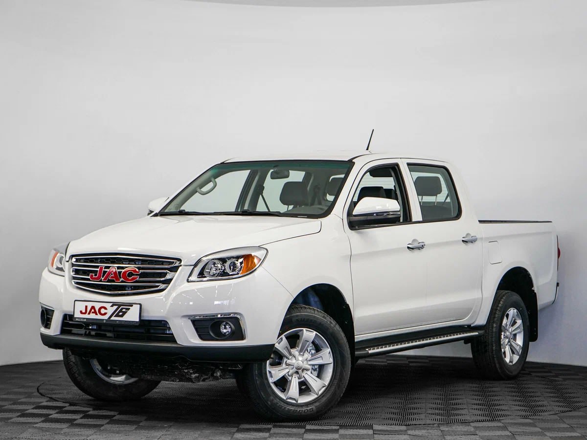 Продажи новых пикапов JAC T6 завершились в России В сентябре у этой модели не было ни одной первичной регистрации следует из данных компании Автостат Инфо с которыми ознакомились Китайские автомобили Всего с начала года на учет было поставлено 16 таких машин Напомним модель Sollers ST6 на базе T6 выпускает завод УАЗ Модель входит в число самых популярных пикапов в РФ в 2025 году jac