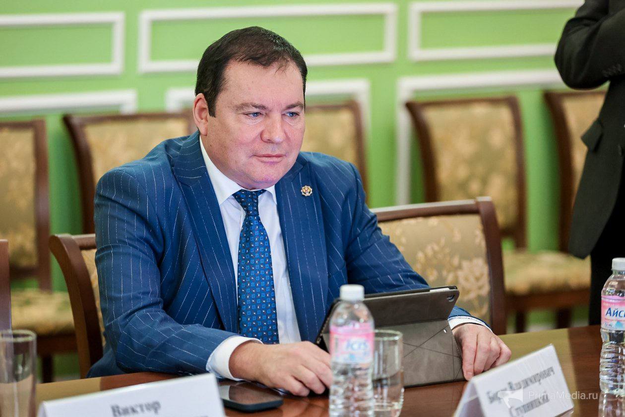 Президент Союза Торгово промышленная палата Приморского края Борис Ступницкий с 6 октября является Почётным консулом Народной Республики Бангладеш во Владивостоке Об этом сообщает представительство МИД России во Владивостоке Почетный консул расположен по адресу г Владивосток Океанский проспект д 13 А телефон 7 423 226 96 30 e mail palata ptpp ru   PrimaMedia в       подпишись 18