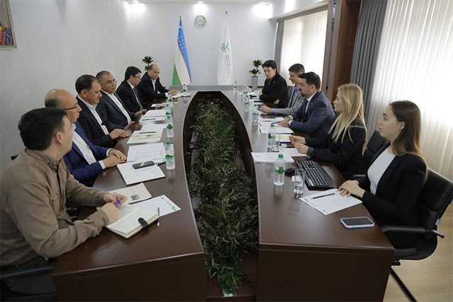 Фонд Сколково и Узбекистан налаживают сотрудничество в сфере искусственного интеллекта Министр сельского хозяйства Узбекистана Иброхим Абдурахмонов провел встречу с Тимуром Корниловым управляющим директором фонда Сколково по стратегическому международному сотрудничеству передаче знаний и технологий English O zbek tilida Ўзбек тилида На русском iOS Android