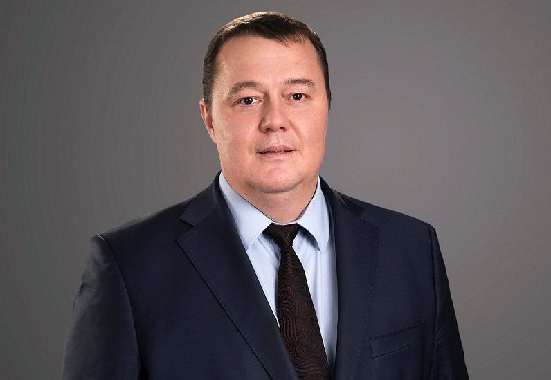 Бывший и о председателя правления Укрэнерго Алексей Брехт погиб от удара током на подстанции сообщает нардеп Гончаренко С 05 09 2024 до 30 06 2025 он был и о предправления Укрэнерго