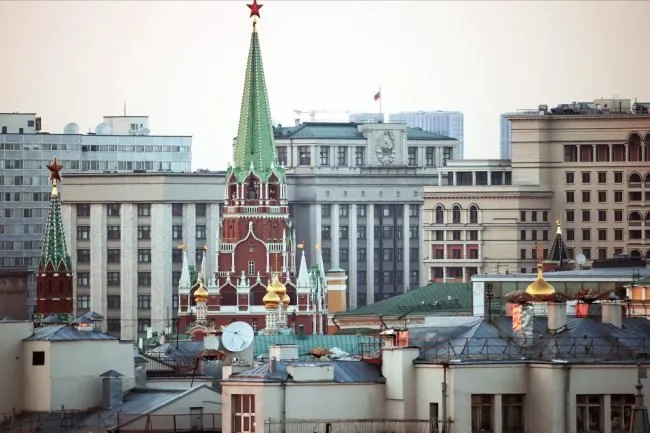 В России будет почти вдвое расширен список оснований для выдворения иностранных граждан из страны Об этом сообщил председатель Государственной Думы Вячеслав Володин в своем Telegram канале и в канале в MAX Фото РИА Новости Читать нас в MAX