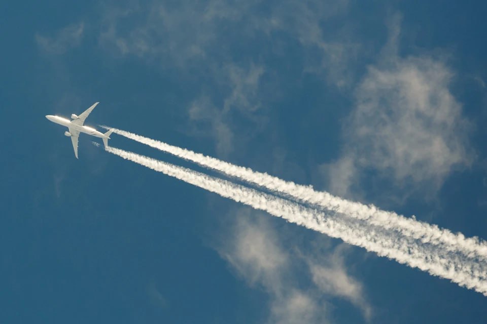 Транспортная прокуратура проследит за соблюдением прав пассажиров задержанного авиарейса Челябинск Сочи По расписанию самолет должен был отправиться в путь в 05 35 Но из за неприбытия воздушного судна вылет задержали до 14 25 Рейс Сочи Челябинск также был отложен Посадку в Челябинске вместо 4 30 ждут в 14 10 Расписание полетов сдвинулось так как сочинский аэропорт несколько часов не принимал и не отправлял рейсы Работу воздушной гавани прервали по распоряжению Росавиации для обеспечения безопасности Подписаться на chelkp Мы в MAX