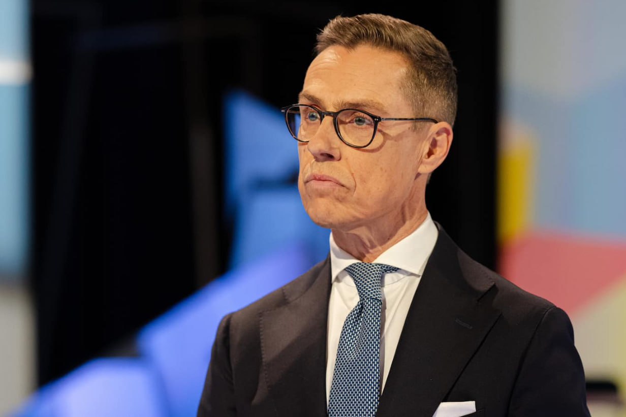 Путину и Трампу предложили встретиться на саммите G20 в Йоханнесбурге Об этом заявил президент Финляндии Александр Стубб Его слова приводит издание Yle Кроме того Стубб высказал предположение что Зеленский также мог бы принять участие в саммите и встретиться там с Путиным Подпишитесь на Абзац TG VK Дзен MAX Rutube