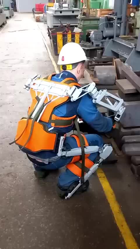 В России представлен экзоскелет Соматик 4 для рабочих