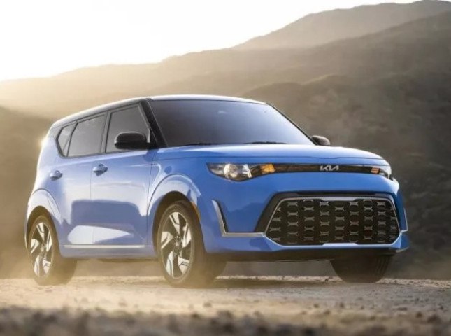 Кроссовер Kia Soul снимают с производства Производство кроссовера Kia Soul будет прекращено в октябре 2025 года У дилеров в США останется лишь несколько тысяч таких автомобилей Об этом сообщает официальный сайт корейской компании Подробнее на сайте autostat ru
