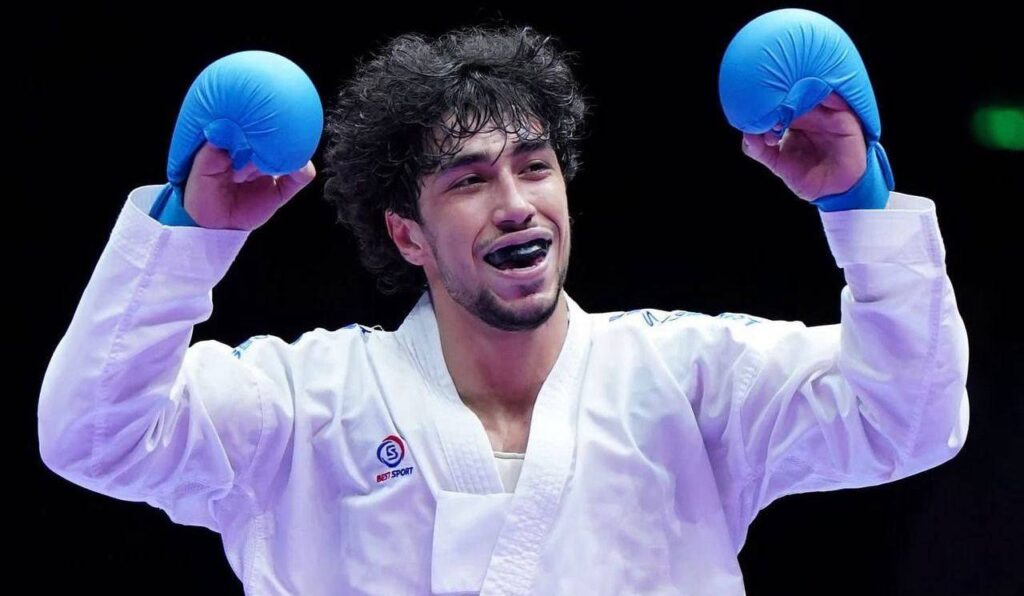 Гор Нерсисян стал бронзовым призером чемпионата Европы по карате Гор Нерсисян стал бронзовым медалистом чемпионата Европы в мужском кумитэ 84 кг среди взрослых. 60-й чемпионат Европы по карате проводится в Спортивно-концертном комплексе имени Карена Демирчяна в Ереване. В турнире принимают участие около 1000 спортсменов из 54 стран. • Дзен • Сайт • TikTok • Facebook • Instagram • YouTube • X/twitter
