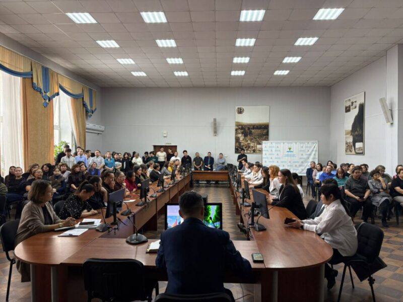 Олекминчане выбрали проекты для реализации в 2026 году ℹ 16 октября в администрации района прошло итоговое собрание посвященное обсуждению проектов Программы поддержки местных инициатив определению вклада населения в их реализацию и выбору инициативных групп gazetaolekma ulusmedia