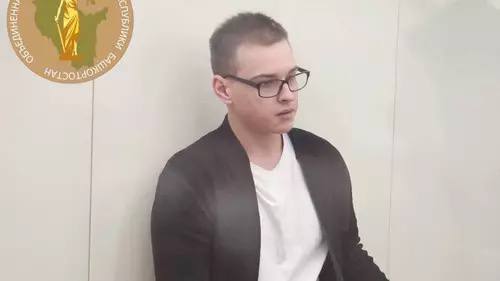 Придушил, изнасиловал, убил — в Уфе начат суд по громкому делу  22-летний уфимец Сергей Пугачев находится на скамье подсудимых. Как парень сам признался следствию, осенью прошлого года под наркотиками он изнасиловал свою сводную 14-летнюю сестру, а затем задушил ее, чтобы избежать наказания.   Экспертиза признала молодого человека полностью вменяем. Сейчас предполагаемому извращенцу и убийце грозит до 20 лет лишения свободы. Примечательно, что мама обвиняемого и убитой девочки на суд придти отказалась.