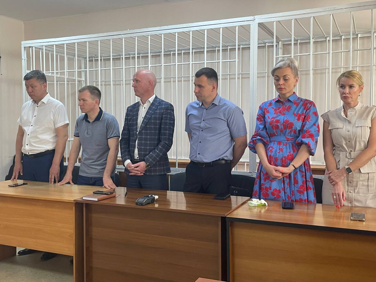 Евгению Гуцулу, бывшему начальнику комитета городского хозяйства назначили 2 года колонии. Цыдену Цыренжапову, сотруднику компании «Вымпел» — 3 года колонии. Михаилу Мельникову, гендиректору компании «Вымпел» — 3,5 года.