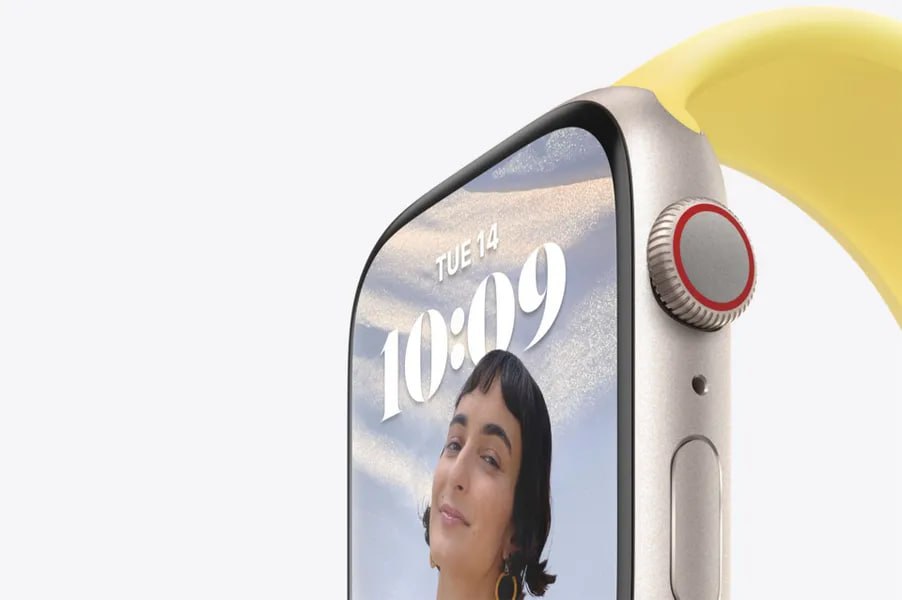Согласно данным Counterpoint, продажи умных часов Apple Watch продолжают снижаться второй год подряд. По итогам 2024 года поставки упали на 19%, что очень заметно. Аналитики считают, что одной из основных причин является отсутствие новой модели Watch SE, на которую обычно приходится большая часть продаж. Текущая модель вышла ещё в 2022 году, а новую, которая может быть пластиковой для сокращения цены, Apple пока не представила.