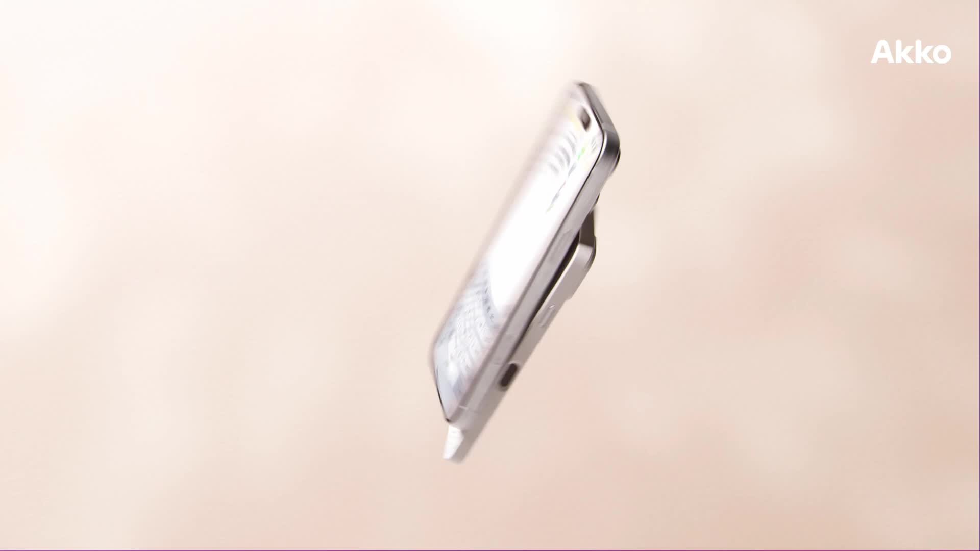 AKKO представила чехол с клавиатурой для iPhone 17 Pro Max