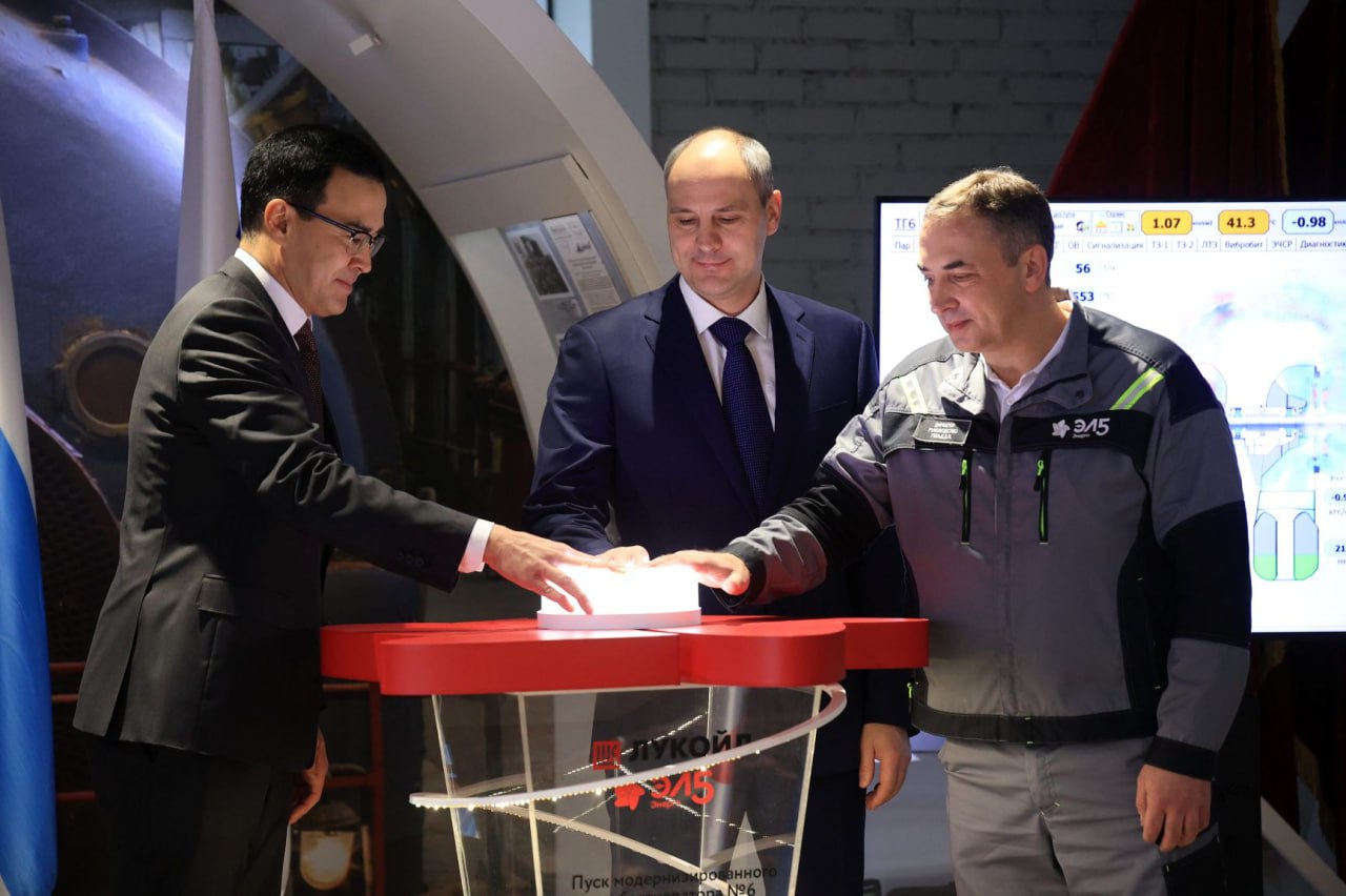 ЭЛ5 Энерго запустила ТГ 6 Среднеуральской ГРЭС мощностью 120 МВт после модернизации в рамках КОММод В торжественной церемонии пуска машины приняли участие губернатор Свердловской области Денис Паслер и руководство ЭЛ5 Энерго В рамках проекта модернизации также было произведено переоснащение котла 9 производительностью 480 т ч Запуск модернизированного оборудования приведет к увеличению свободного денежного потока и ускорению снижения долговой нагрузки ЭЛ5 Энерго отмечает компания