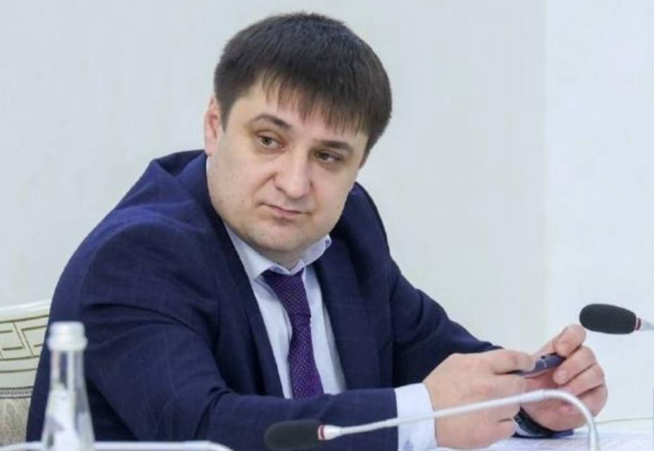 Махач Омаров награждён медалью ордена За заслуги перед Отечеством II степени Владимир Путин подписал указ о награждении государственными наградами Согласно документу медалью ордена За заслуги перед Отечеством II степени награждён руководитель Администрации главы и правительства Республики Дагестан Махач Омаров Награда присуждена за трудовые успехи и многолетнюю добросовестную работу Коллектив РГВК Дагестан поздравляет Махача Омарова с высокой государственной наградой и желает дальнейших успехов на благо республики РГВК Дагестан в Max