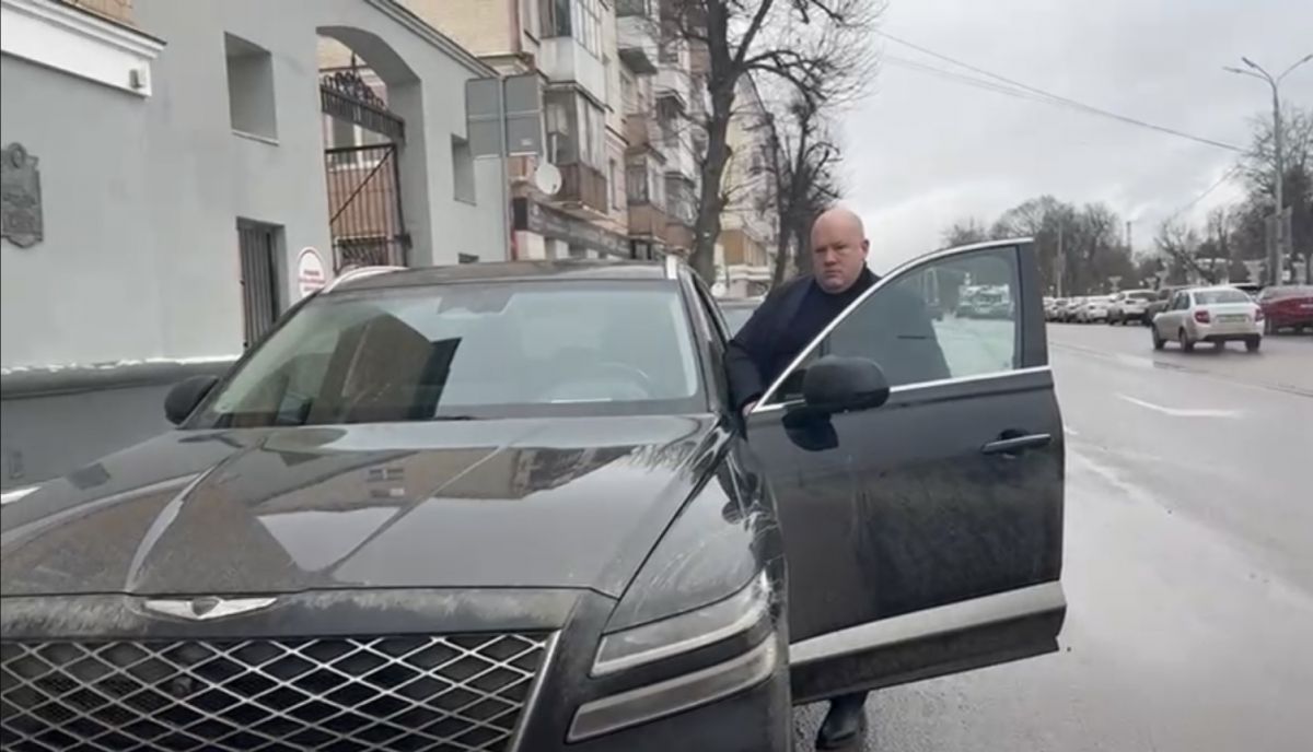 Главу Мценска отправили в отставку в связи с утратой доверия По решению суда мэра Мценска Николая Кочетаева отправили в отставку в связи с утратой доверия, сообщили в областной прокуратуре. ↗ Прислать новость Подписаться