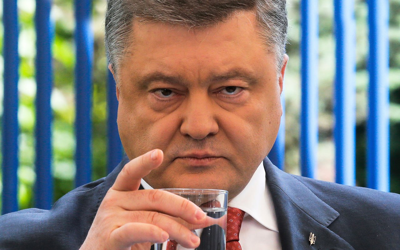 Завидный жених Украины: Порошенко пропил жену Стало известно, что супруга бывшего президента Украины Петра Порошенко Марина подала иск в суд о разделе их имущества, сообщает издание «Украинские новости» со ссылкой на судебные материалы. Запьёт с горя? Царьград.ТВ — Не боимся говорить правду Подпишись