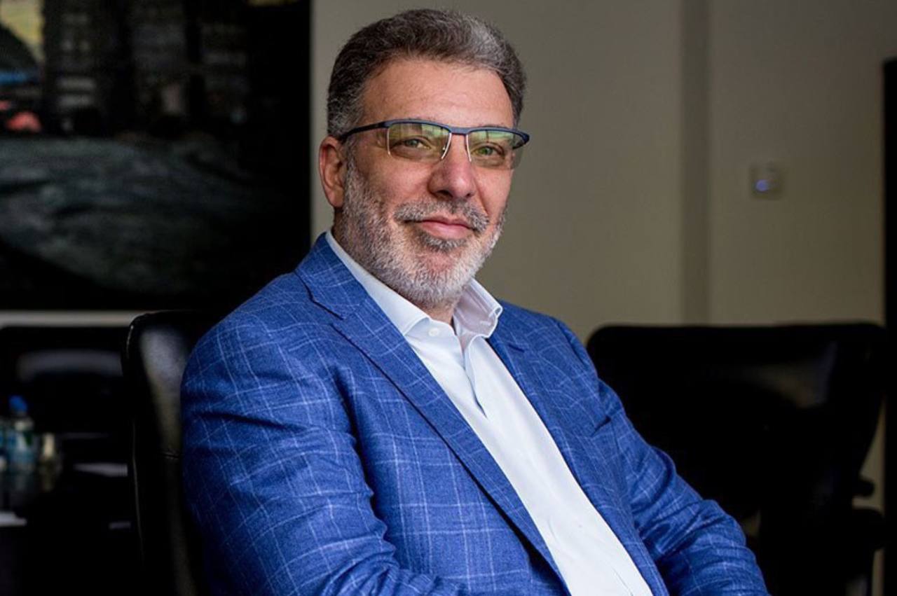 СМИ: Арестован миллиардер Сергей Мацоцкий Его обвиняют в даче взятки в особо крупном размере. Сергей Мацоцкий — основатель IT-компаний IBS из которой вышел в 2020 году и «ГС-Инвест». Занимал 18 строчку в списке IT-миллиардеров из РФ.