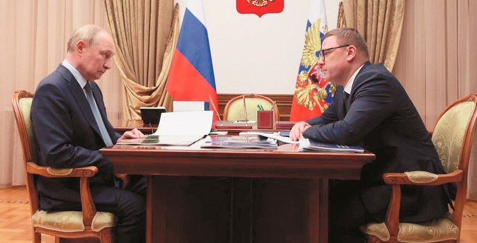 Южно Уральский государственный университет в течение трех лет получит 319 3 млн рублей на закупку оборудования и комплектующих Средства пойдут развитие кадрового потенциала и разработку новых технологических решений в области робототехники Об этом в своем ТГ канале сообщил глава Челябинской области Алексей Текслер О том как продвигается создание межуниверситетского кампуса Алексей Текслер также доложил Владимиру Путину Кампус должен открыться в 2027 году Общая площадь кампуса составит 125 тыс квадратных метров из них половина научно образовательные объекты в том числе лаборатории Вторая половина современные гостиницы для молодежи рассчитанные на проживание 3 5 тыс человек В Магнитогорске появится научно инжиниринговый центр Проект будет реализован на территории бывшей воинской части площадью минимум 4 тыс кв метров Здесь возведут четырехэтажное здание оснастив объект промышленно лабораторным и инжиниринговым оборудованием experturall