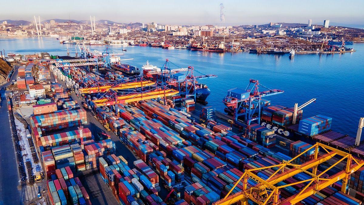 Контейнерооборот ВМТП Владивосток по итогам 2025 года снизился на 8 до 805 тыс TEU В 2024 году порт обработал 878 7 тыс TEU
