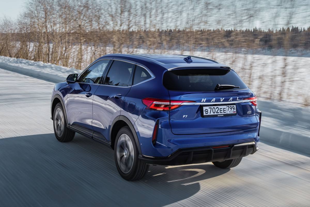«Авто.ру» назвал 5 китайских кроссоверов, которым не грозит коррозия  Haval H7 продемонстрировал оцинковку повсеместно – от порогов до крыши. В то же время у Haval F7 оцинковка не была обнаружена на стойках багажника.  Второе место в рейтинге занял Knewstar 001, не имеющий оцинковки лишь на крыше. У автомобилей Geely Atlas, Chery Tiggo 7L и Soueast S07 – их кузова лишь частично обработаны цинком.  У автомобиля Jetta VS7 антикоррозийное покрытие нанесено неравномерно, местами, из-за чего автомобиль чрезвычайно восприимчив к разрушительному влиянию дорожных реагентов в зимний период. На последнем месте GAC GS4 – его кузов вовсе лишен заводской оцинковки, что делает его аутсайдером рейтинга.  #новости