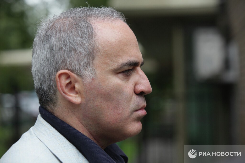 Каспарову грозит до семи лет по делу о призывах к осуществлению терроризма Следствие попросило арестовать шахматиста Физическое лицо выполняющее функции иноагента внесен в список террористов и экстремистов Подписывайтесь на РИА Новости Спорт в MAX