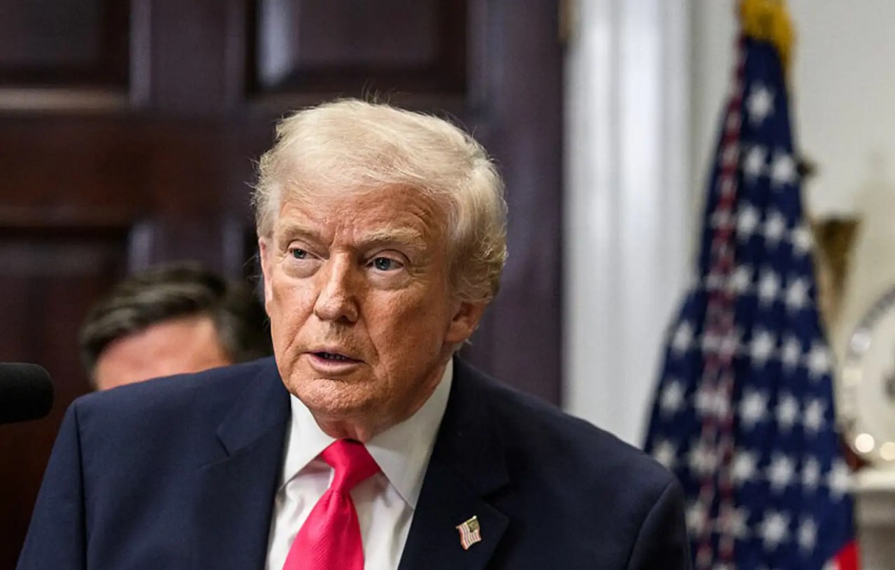 Заместитель генерального директора Национального института энергетики Александр Фролов рассказал Ридусу что американская танкерная блокада Венесуэлы может означать для расценок на российскую нефть Это не тот объём который может оказать существенное долгосрочное воздействие на мировые котировки Мы не наблюдаем какого то нехватки предложения на нефтяном рынке и даже чисто теоретическая блокада 100 венесуэльского экспорта решительного воздействия на котировки оказать не может А без изменения глобальных котировок на среднесрочную перспективу изменение нефтяных доходов России вряд ли возникнет сказал Фролов Ридусу   www ridus ru n 752781 ridusnews