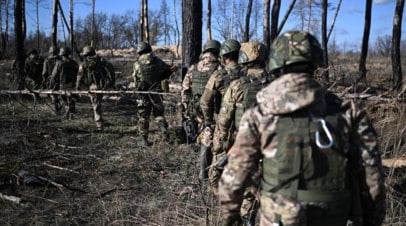 Экс-глава Василеостровского района Петербурга отправился добровольцем на СВО   Суд в Санкт-Петербурге приостановил уголовное производство в отношении бывшего главы Василеостровского района Эдуарда Ильина, поскольку он заключил контракт о прохождении военной службы.  Читать далее