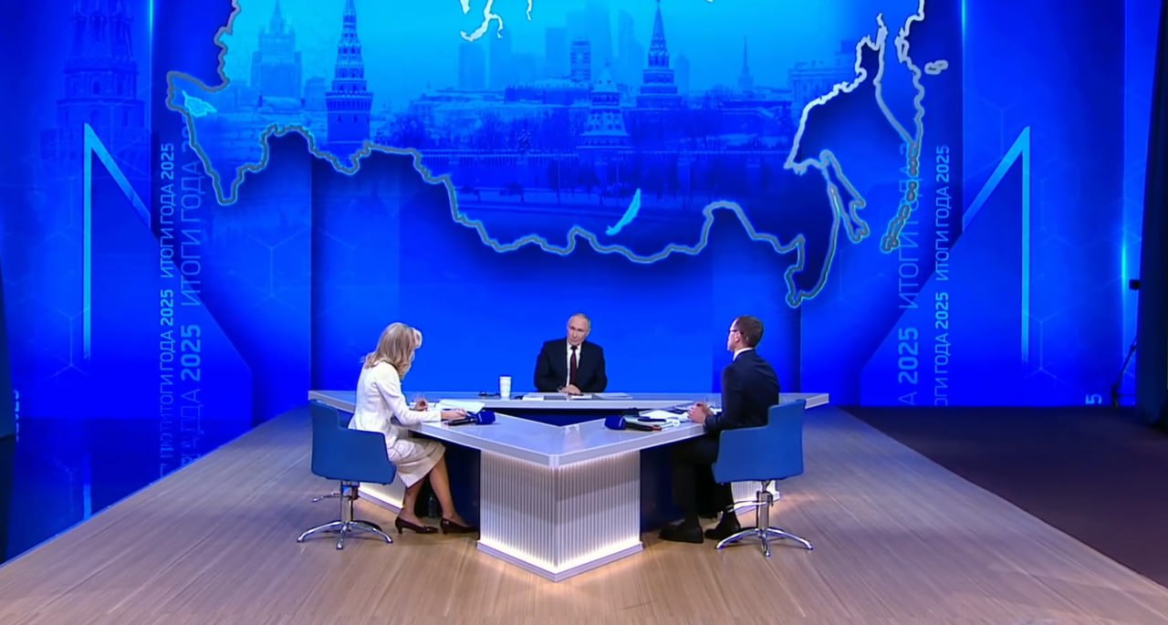 Владимир Путин Уровень безработицы в прошлом году был на минимальном уровне 2 5 процента В этом году он стал еще ниже 2 2 подчеркнул президент Глава государства добавил что растут и международные резервы ЦБ Сейчас они составляют 741 5 миллиарда долларов уточнил он Отметим по итогам 2025 года Сахалинская область демонстрирует одни из лучших показателей в стране регистрируемая безработица составляет 0 3 процента общая 1 2 процента Мы входим в число лидеров по уровню занятости населения и занимаем первое место в России по занятости молодежи в возрастных группах от 15 до 24 и от 15 до 29 лет Это результат системной и адресной работы службы занятости совместно с работодателями и образовательными организациями подчеркнула руководитель агентства по труду и занятости населения Сахалинской области Татьяна Бабич Подписаться на АТЗН Мы в ВК ОК