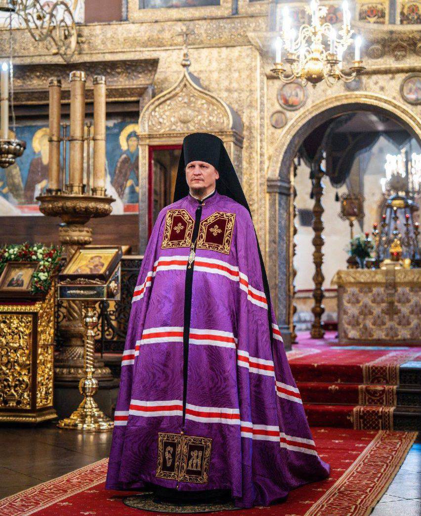 Главой Козельской епархии назначен епископ Тарусский Макарий Комогоров Постановление об этом принял Священный Синод Русской Православной Церкви на очередном заседании. Напомним, что после назначения козельского епископа Никиты главой Красноярской митрополии, епархией временно управлял лично митрополит Калужский и Боровский Климент. ES! - канал. Подписаться