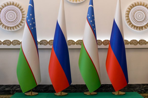 Узбекистан и Россия намерены увеличить взаимную торговлю до 15 млрд в 2026 году В мультимедийном пресс центре Sputnik Узбекистан состоялся видеомост Ташкент Москва посвящённый итогам заседания межправительственной комиссии по экономическому взаимодействию между Узбекистаном и Россией   English O zbek tilida Ўзбек тилида На русском iOS Android