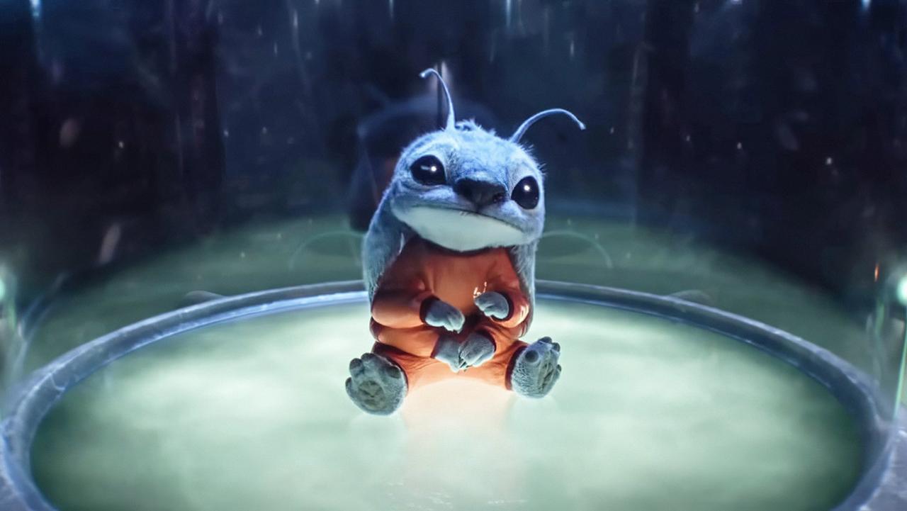 Стич из франшизы Лило и Стич стал главным финансовым успехом Disney в 2025 году Ремейк собрал 1 04 млрд долларов в мировом прокате став одним из самых кассовых фильмов года Продажи товаров с изображением Стича превысили 4 млрд долларов Больше новостей в Daily News