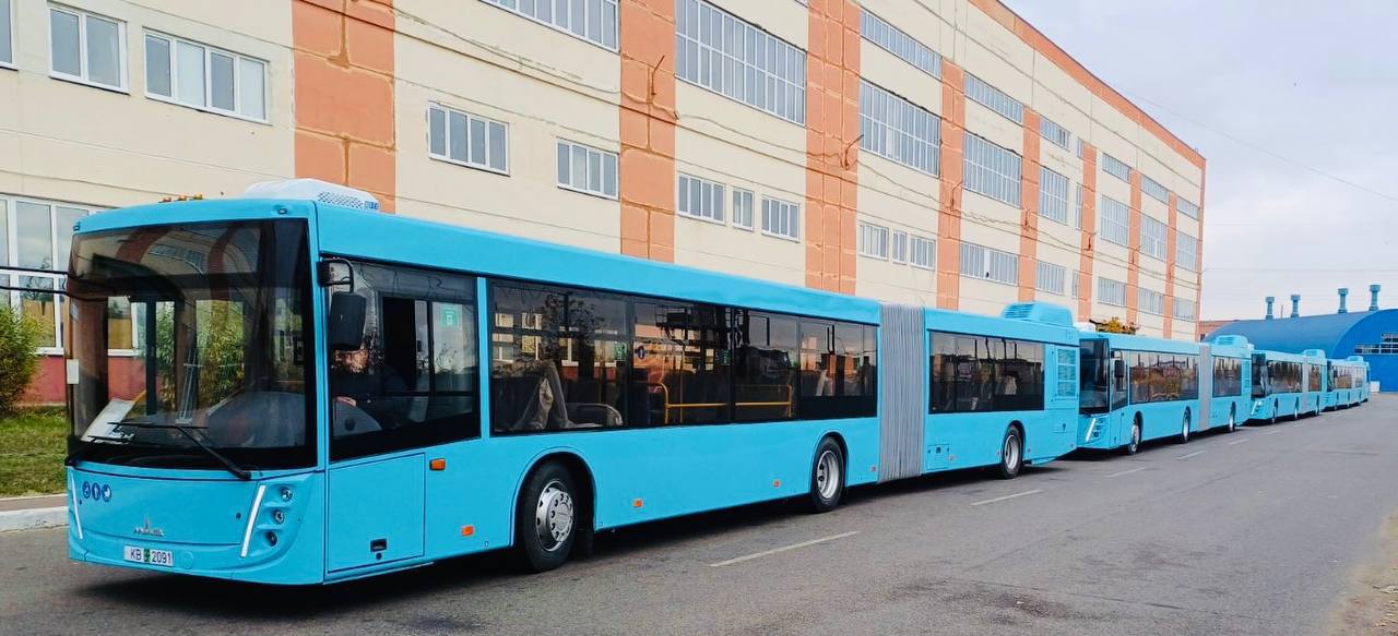 Автопарки Витебской области в текущем году пополнятся 75 автобусами МАЗ   Первые будут поставлены уже в марте     «Витебскоблавтотранс» приобретет 14 городских автобусов особо большой вместимости МАЗ 216, 45 городских автобусов МАЗ 203 и 16 пригородных МАЗ 206.