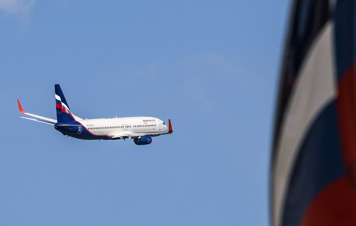 На время новогодних праздников Аэрофлот увеличивает частоту полетов на Бали AFLT С 26 декабря 2025 года по 17 января 2026 года частота полетов достигнет четырех в неделю В расписании появится дополнительный рейс который будет вылетать из Москвы по пятницам и возвращаться из Денпасара по субботам jkinvest news jkinvest