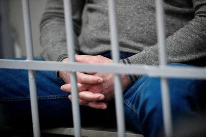 Суд продлил срок содержания под стражей и арест на имущество бывшего заместителя губернатора Ростовской области Виталия Кушнарева до 3 января 2026 года Подпишись на КП Ростов Прислать Новость