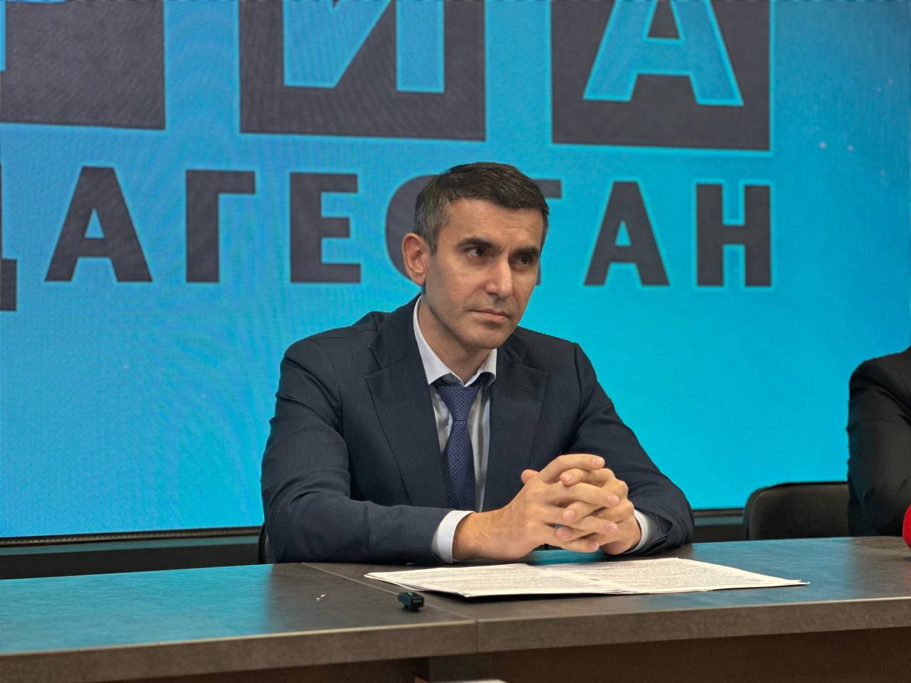 Врио руководителя Агентства по предпринимательству и инвестициям Дагестана назначен Исмаил Омаров Соответствующий указ подписал Глава Дагестана Сергей Меликов Ранее занимавший пост Хаджимурад Исрапилов освобожден от должности руководителя по собственному желанию Сам Исмаил Омаров до назначения занимал пост замруководителя Агентства по предпринимательству и инвестициям РД